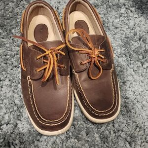 SALE SALE SALE G.H. Bass & Co. Chocolate Leather Boat Shoes with Caramel Laces